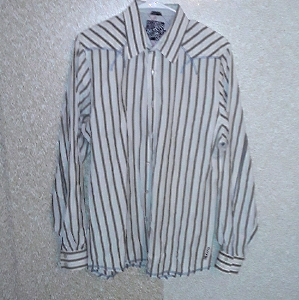 Long sleeve button down cream/blue striped shirt M